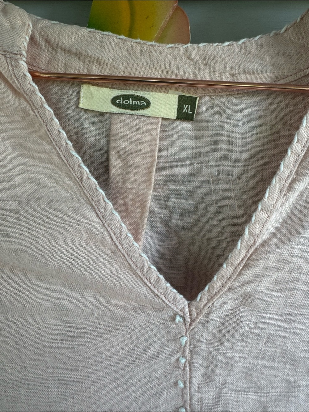 Light Blush V-Neck Long Sleeve Tunic Blouse - Picture 2 of 3